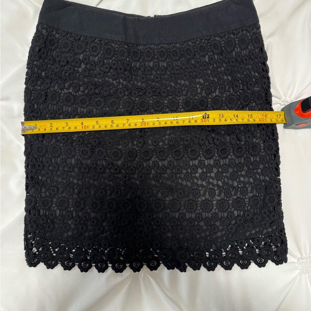 Reiss Black Floral Lace Mini Skirt - Picture 2 of 4